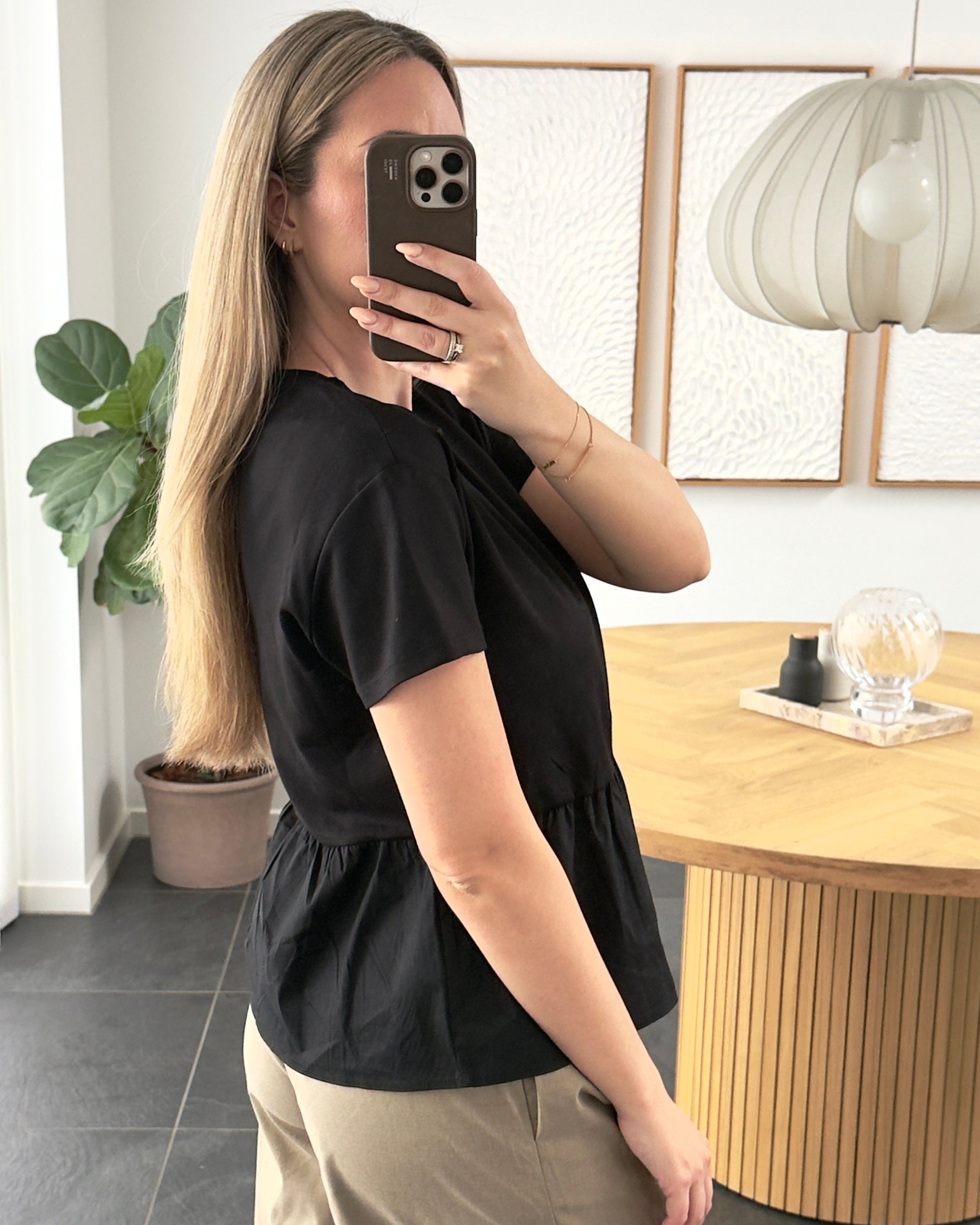 Aware T-shirt - Rosemary - Black