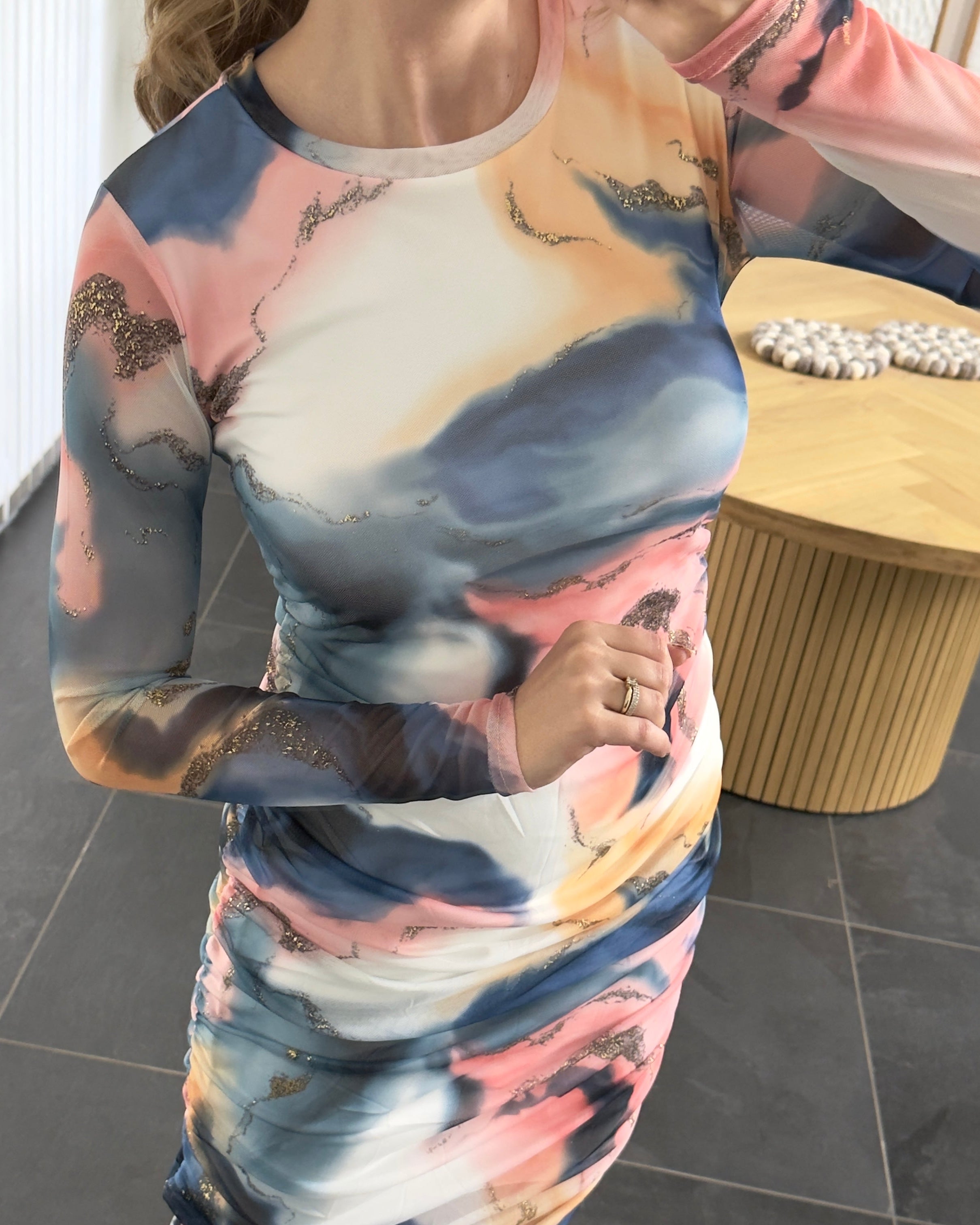 Liberte Kjole - Mesh - Blue Peach Gold Marble