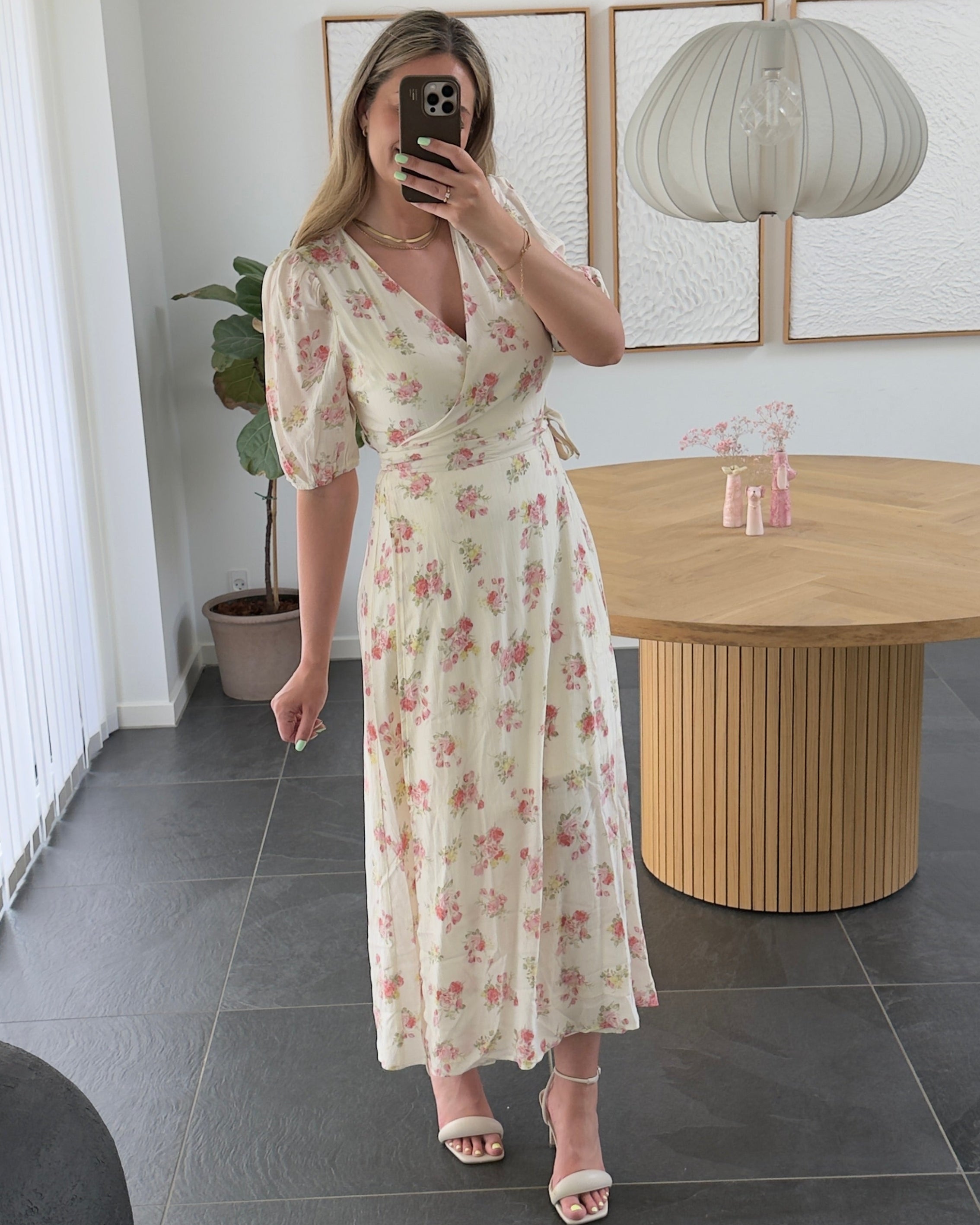 Vero Moda Kjole - Bella V-Neck - Birch Pink Bella Flower