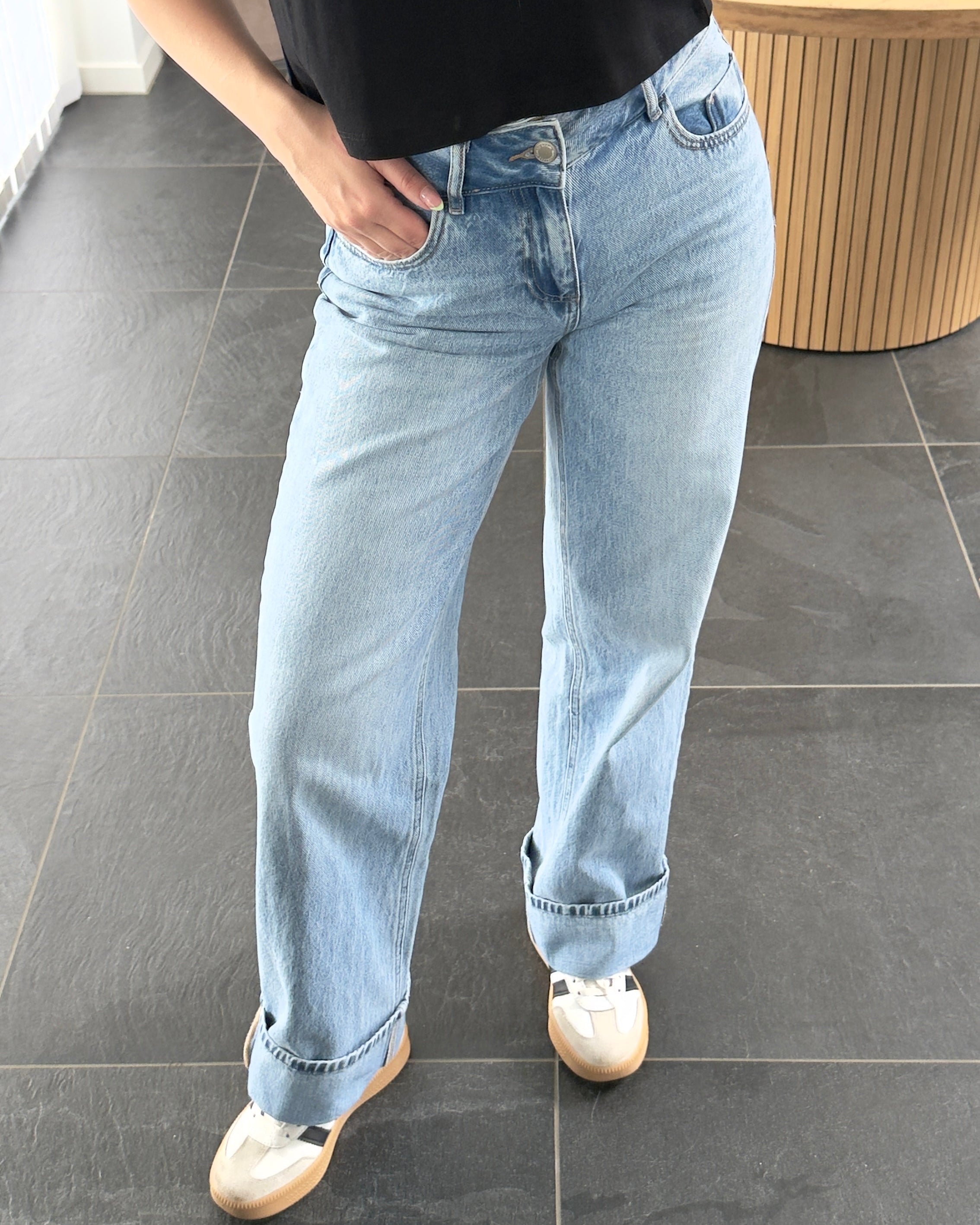 Aware Jeans - Rena MR Wide - Light Blue Denim