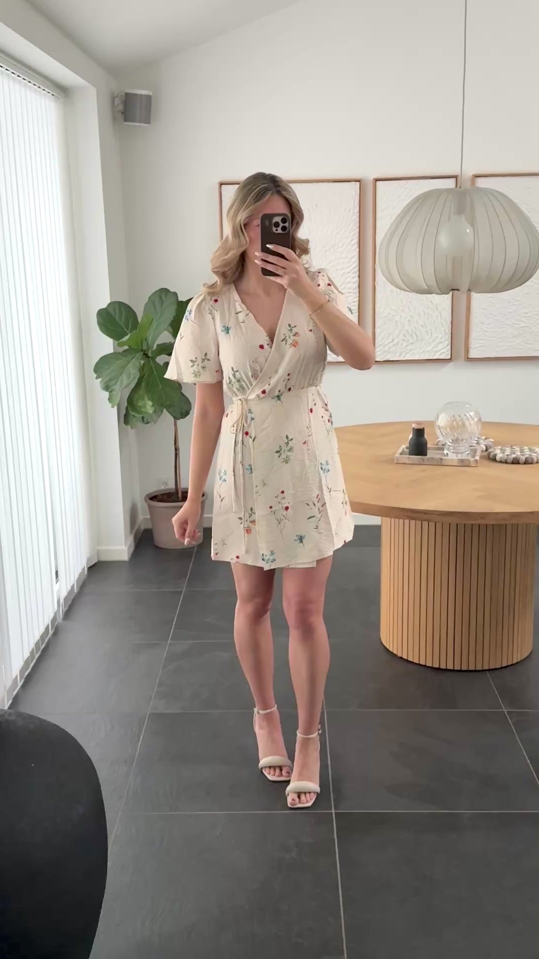 Vero Moda Kjole - Josie Wrap -  Creme/Flowers