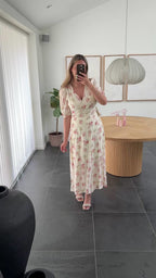 Vero Moda Kjole - Bella V-Neck - Birch Pink Bella Flower