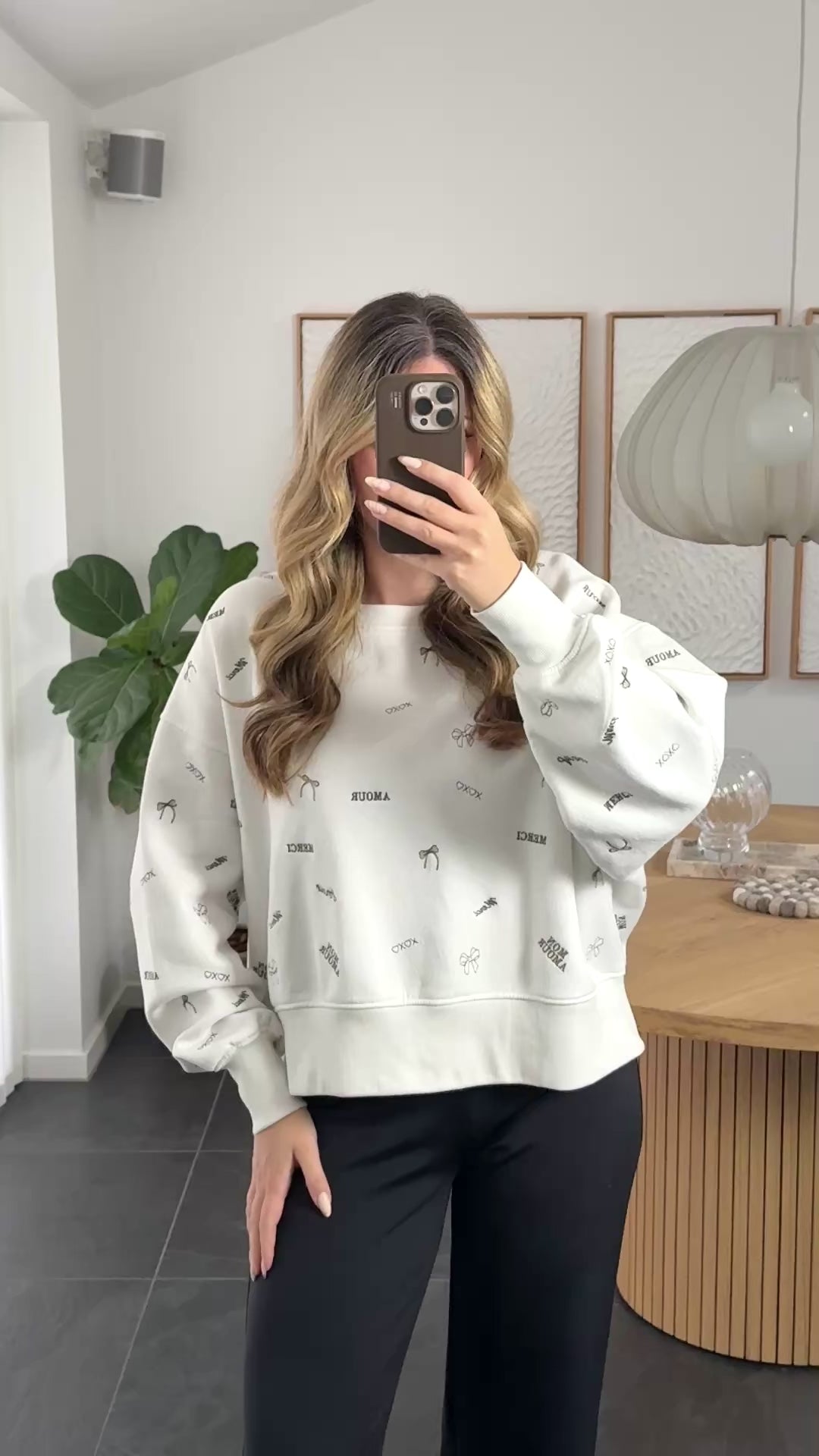 Sisters Point Sweatshirt - Hike-swe10 - Creme