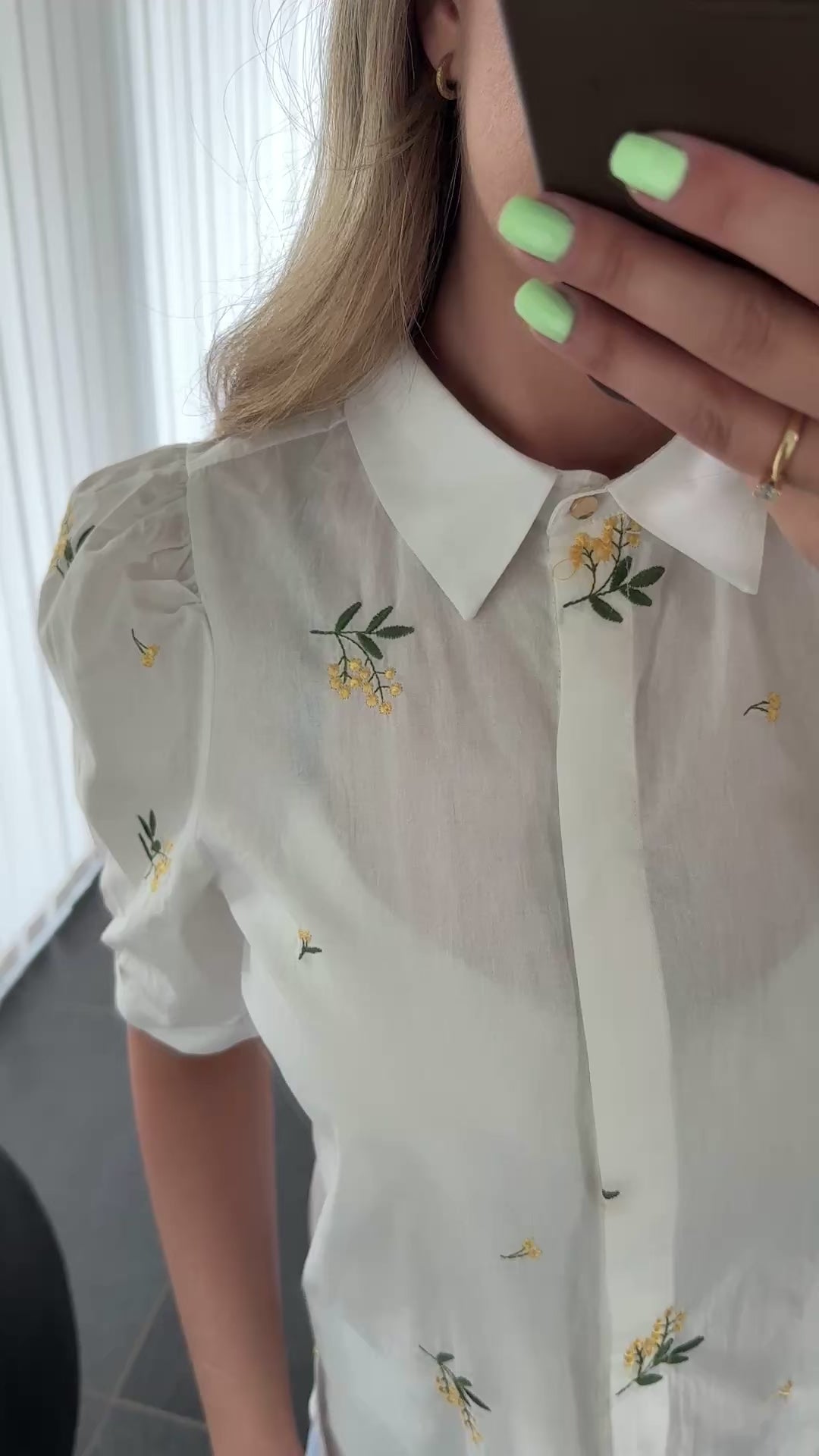 Liberte Skjorte - Flora - Off White Embroidery